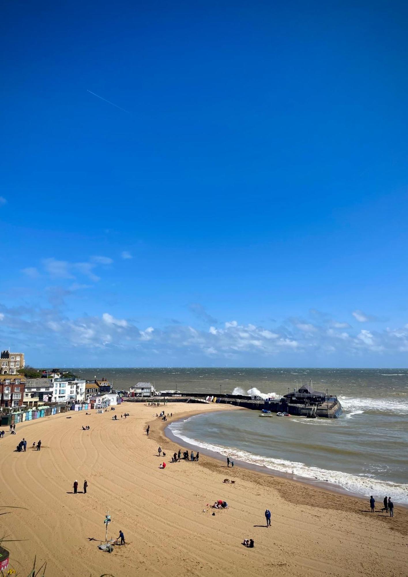 Ebenezer'S Place Broadstairs Exterior photo